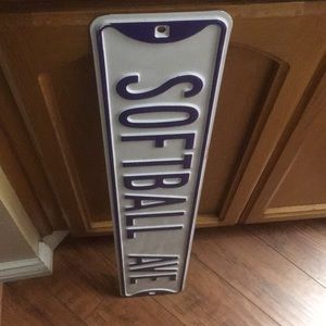Sign : SOFTBALL AVE